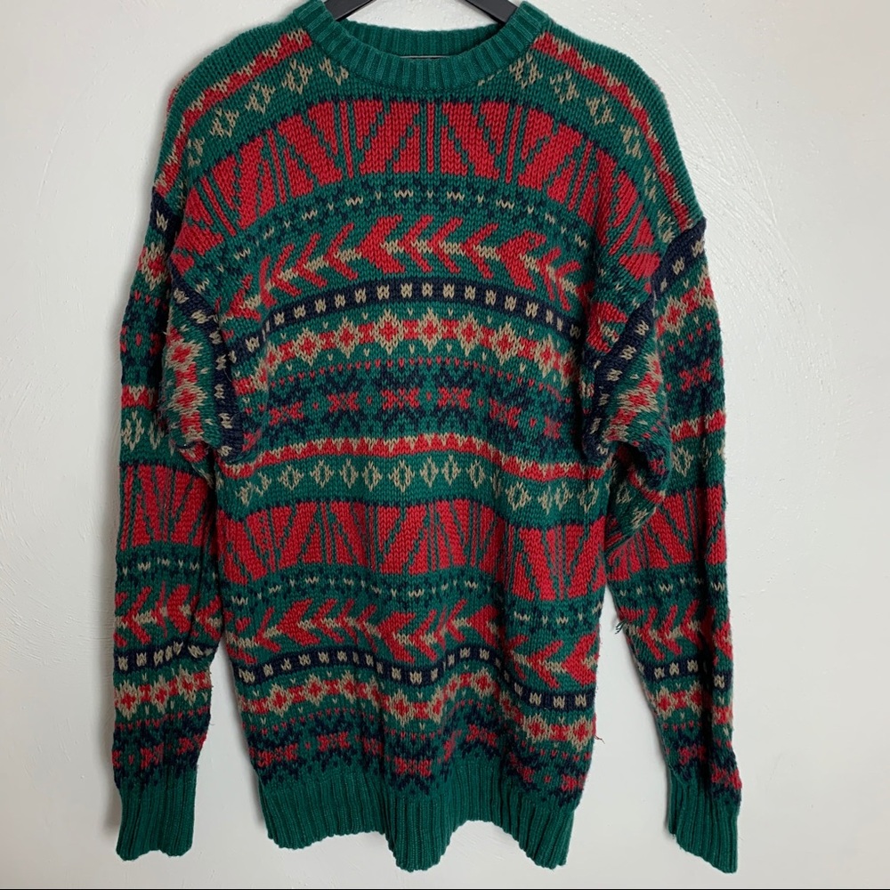 Not so "Ugly" vintage Christmas Pattern Sweater XL